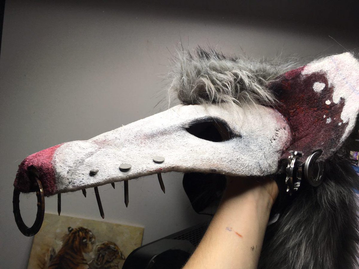 tessgarman's tweet photo. More garbage possum. Mask collab with @ArendStudios for #WastelandWeekend ..! https://t.co/8YOTKaHldQ