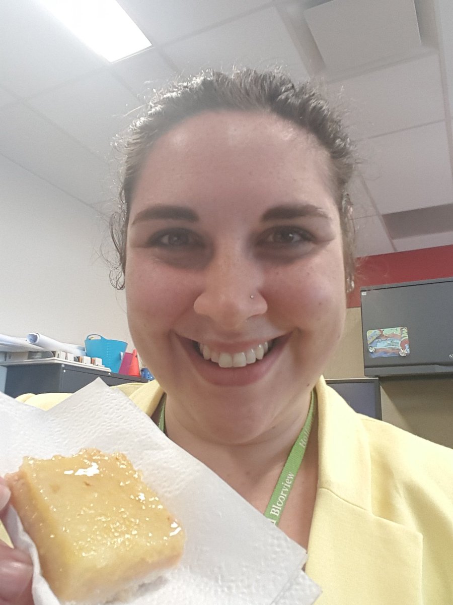 JesiquaR's tweet photo. Loving my @HBKidsHospital lemon square! I have been waiting to try this for too long! #BakingGood https://t.co/z8B4lmCpZZ