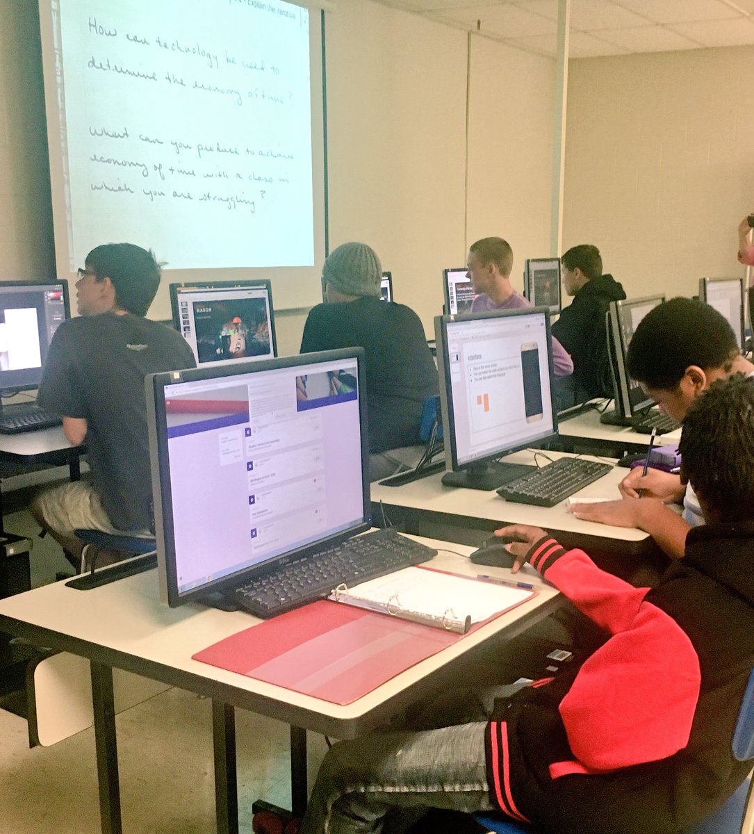 nashtechcouncil's tweet photo. Fantastic trip to Northeast HS @cmcssinfo to see their #gaming academy! TY for hosting #sphero #unity #impressed #webuildtech @BridgetCloud https://t.co/eIRlzjVCgr