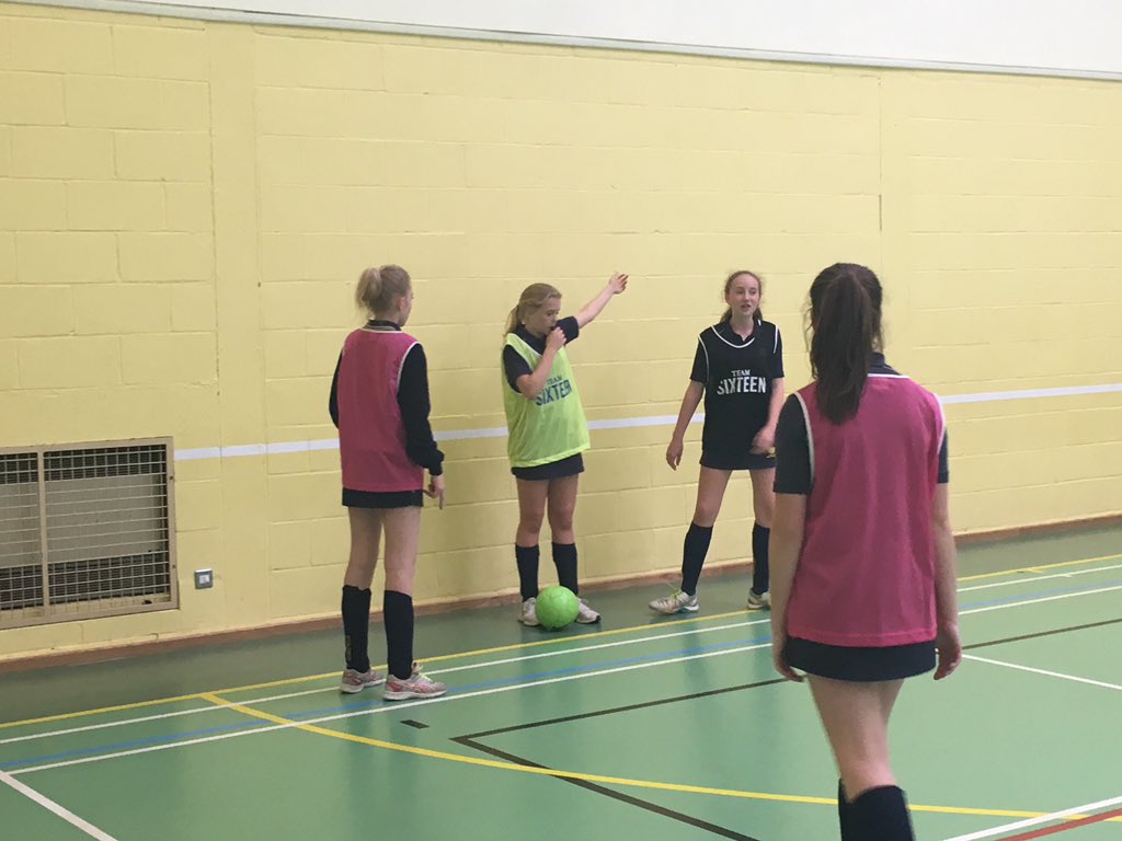 astridgibbon's tweet photo. I recognise that referee! β@OxfordshireFA: Great to see the new @OHS_Sport young leaders! #OFALearning https://t.co/6ljocrhWWcβ