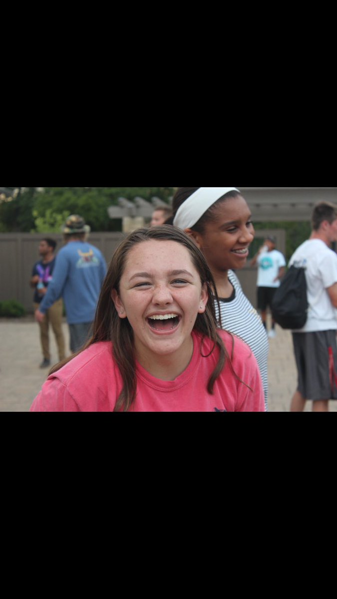 IndependentYL's tweet image. @brenbren345 is excited to see you at club tonight! 7:17pm at the Mitchell's!