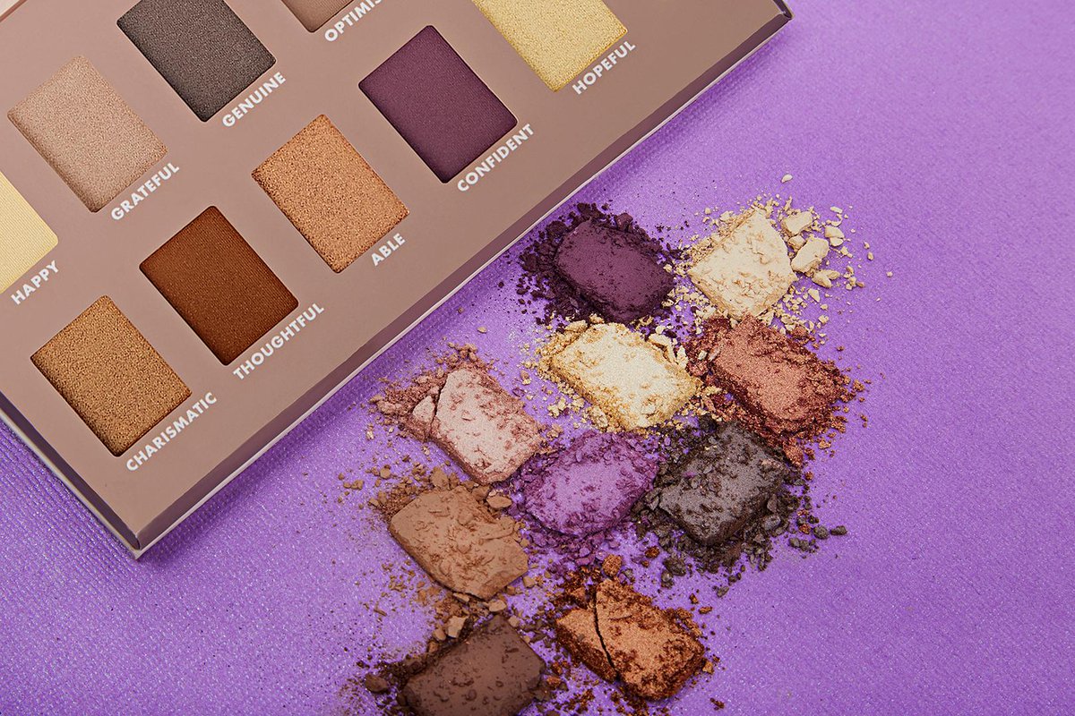 Be... By BubzBeauty Palette features rich browns, deep purples + bronzed golds -- perfect hues for fall!