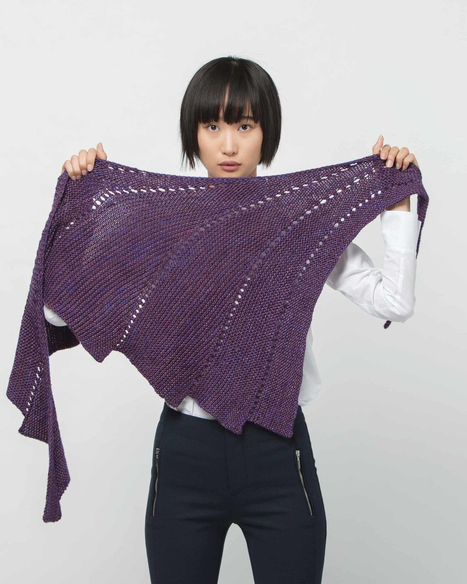 knittingvortex's tweet image. Slices Shawl from#KnittingShortRows features sequential garter stitch triangles worked using the wrap &amp;amp; turn method buff.ly/2cCdkdb