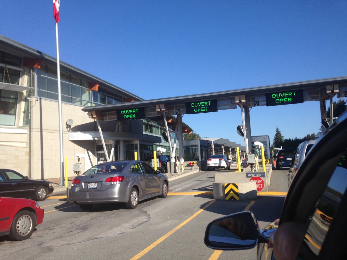 MMGrossman's tweet photo. Welcome to Canada! #CleanTechChampion https://t.co/UzDwIqf7zM
