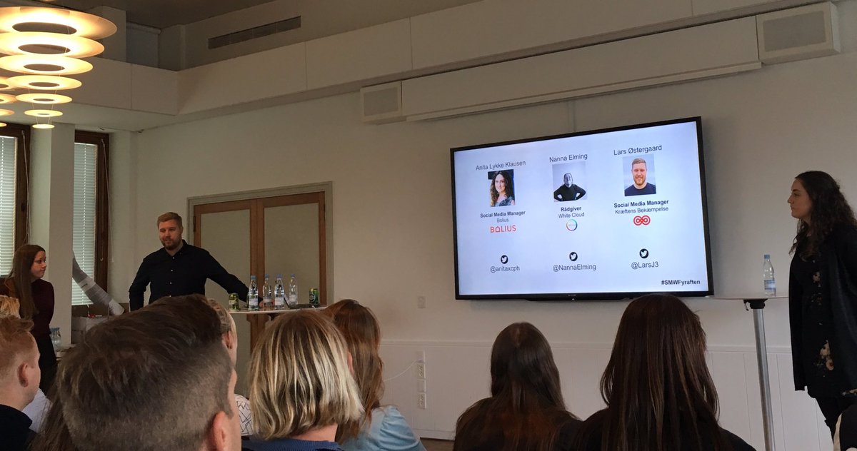 camillabema's tweet photo. Tak til @LarsJ3 @anitaxcph @NannaElming for gode oplæg og for at dele pointer fra smw London med os i dag👏🏻😊 #SMWFyraften https://t.co/WlqDhvemsf