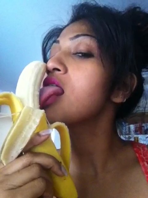 XXXTheDollHouse's tweet photo. Hmm yummy healthy baby girl action! https://t.co/jVwxINUfVF