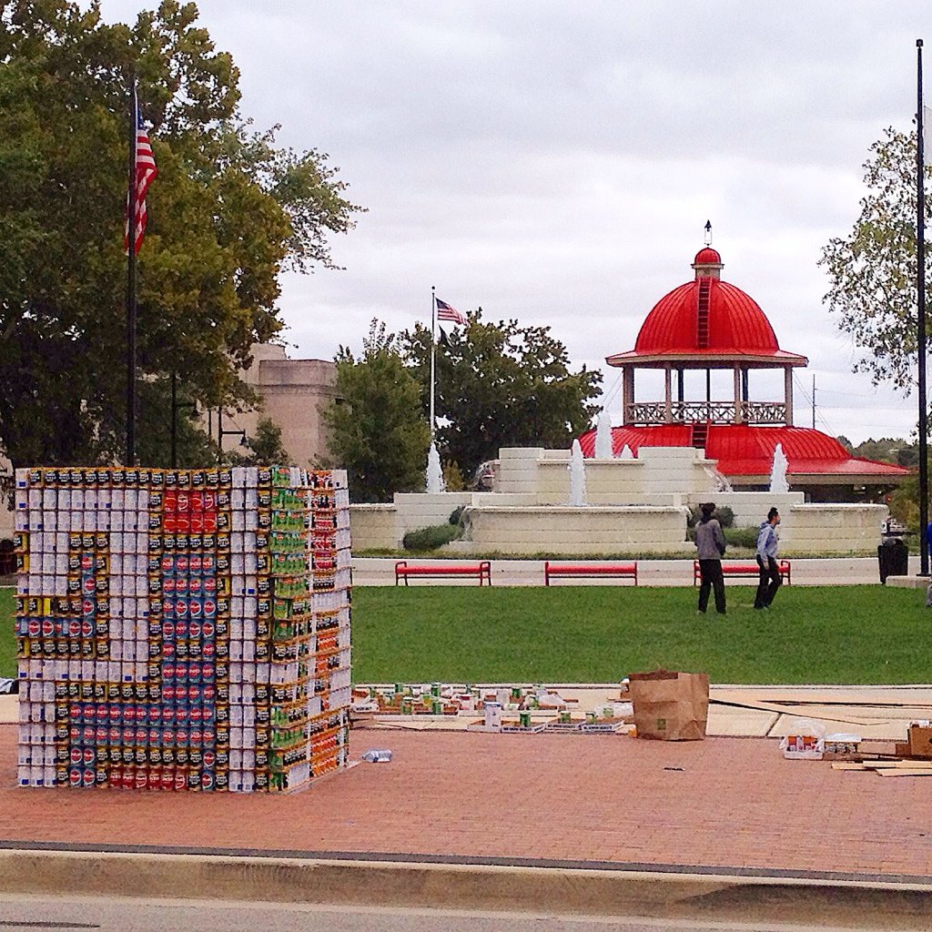 PictureDecatur's tweet photo. @nowdecatur #WCFD16 #DecaturIL #CentralPark #TransferHouse https://t.co/QPuKAKwi0s