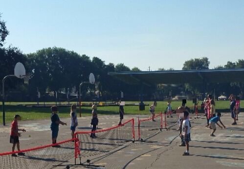 NealDDragon's tweet photo. Mrs. Noble's 3rd graders warming up for our first Family Tennis Night from 5-7pm tonight #CUSDPD  #ChicoUSD https://t.co/4nY3tlHROa