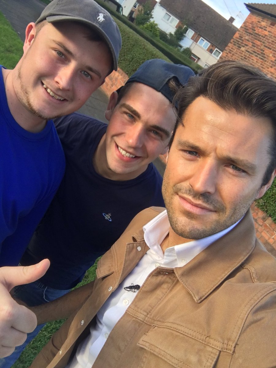 Aidan_straw93's tweet photo. Casually walking down the street with @mikeygutteridge in netherhall and bump into @MarkWright_ 😂👍🏻 https://t.co/8GiPesCKig