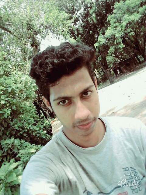 GrideArbi's tweet photo. একটা সুন্দর দিন enjoy করলাম
☺☺😁😁😁
#me &amp; #Redoy https://t.co/eRidmyV92e