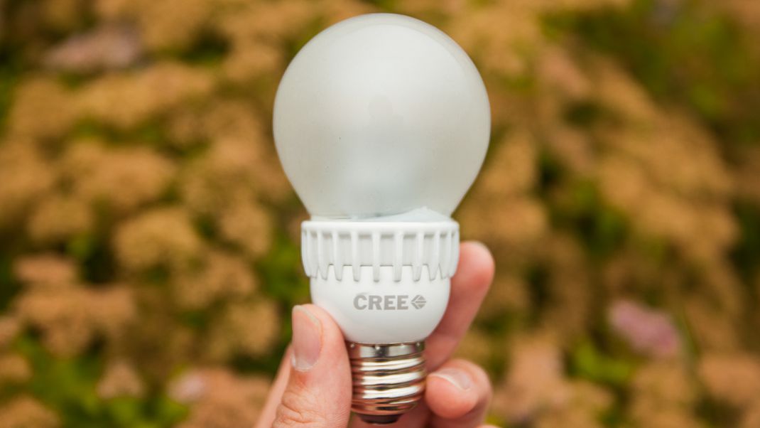 CenterPoint's tweet photo. CNET's best LED light bulbs of 2016 https://t.co/yfdST7EOOR https://t.co/YPGCbZLj65