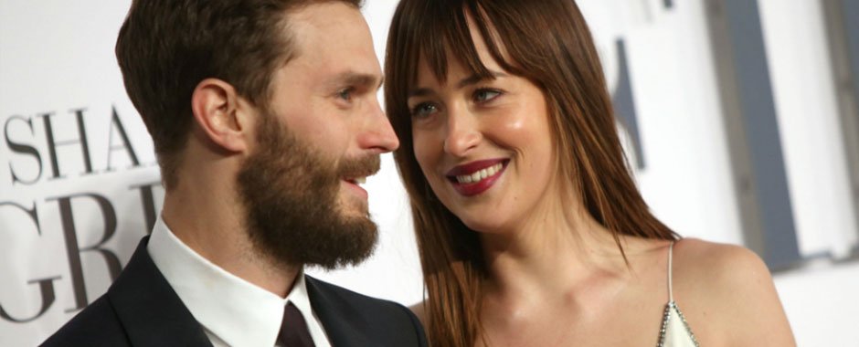 RumorFix's tweet photo. The TRUTH behind the rumors of an on-set feud between Dakota Johnson and Jamie Dornan https://t.co/jP3YfAeJUJ https://t.co/l1XUZkSSD1
