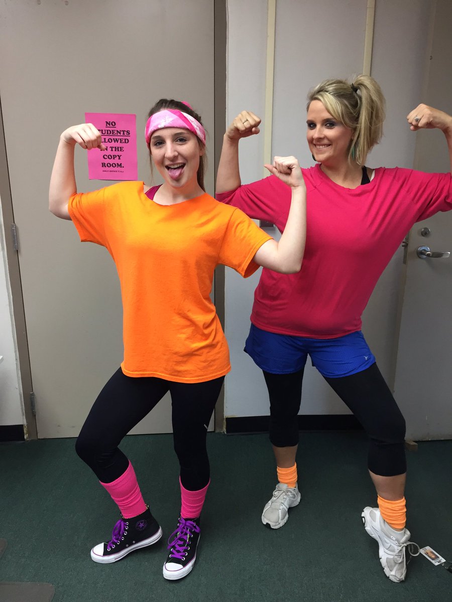 kenziiiieeeee's tweet photo. #hoco2k14 day 3💪🏼💁🏻 https://t.co/sDSj2jweOJ