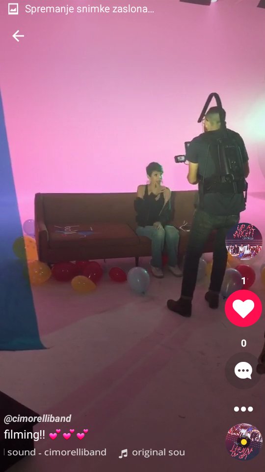 CimCroUpdates's tweet image. Cure UPRAVO snimaju 'I know you know it'🙌🙌 (via musical.ly)