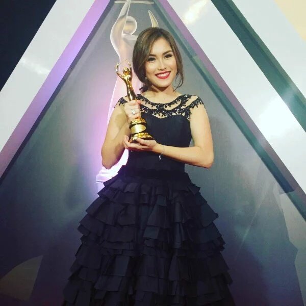 niarwisdiyanti's tweet photo. Selamat yaa @aytingnew92 (sambalado) 👏👍🎶🎤💃😊
Artis Solo Wanita Dangdut Kontemporer Terbaik #AMIAwards19th @AMIawards https://t.co/oWHfZIqBG2