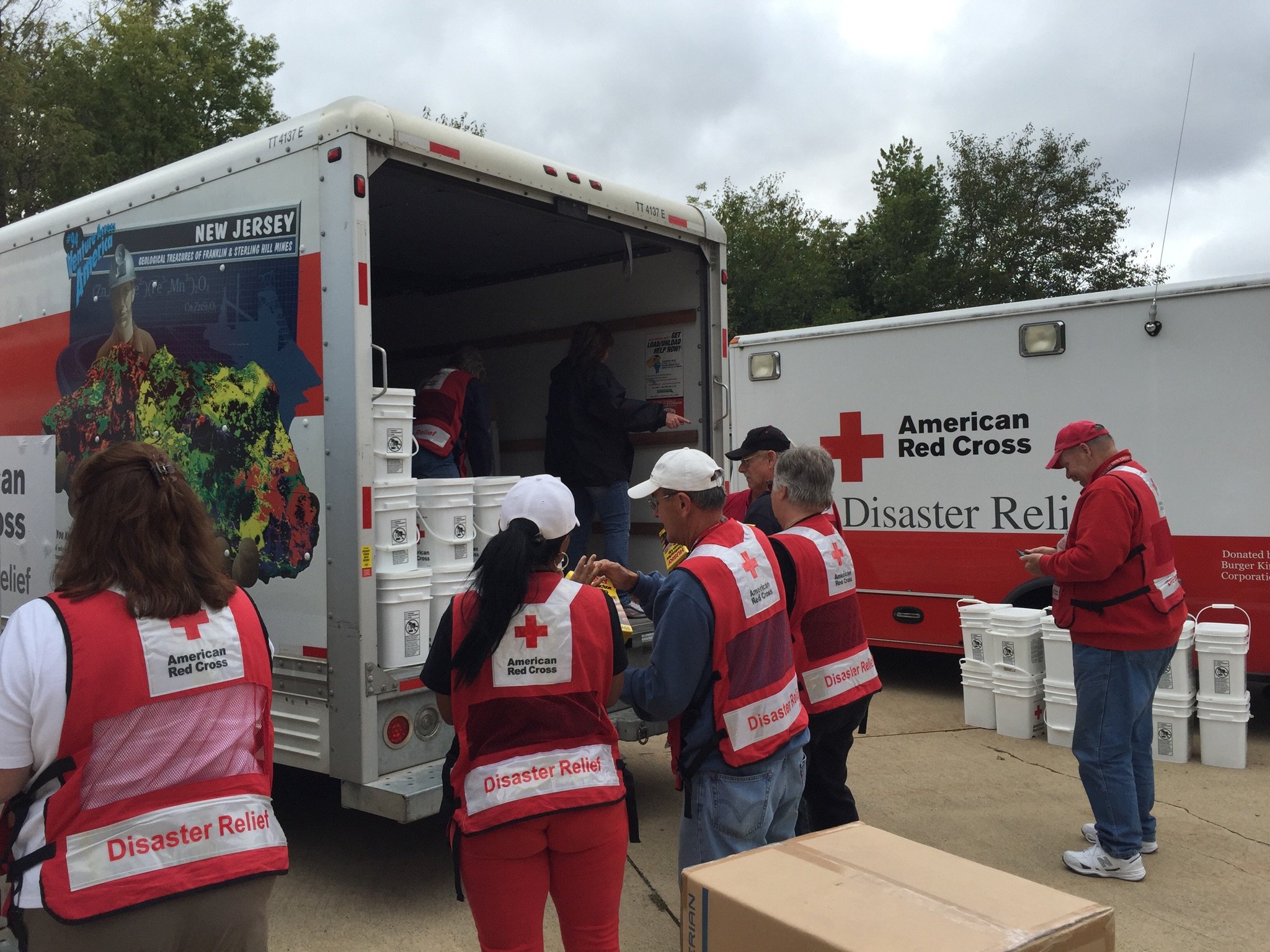 NE Iowa Red Cross on Twitter "Loading up the redcross emergancyresponsevehicles to support