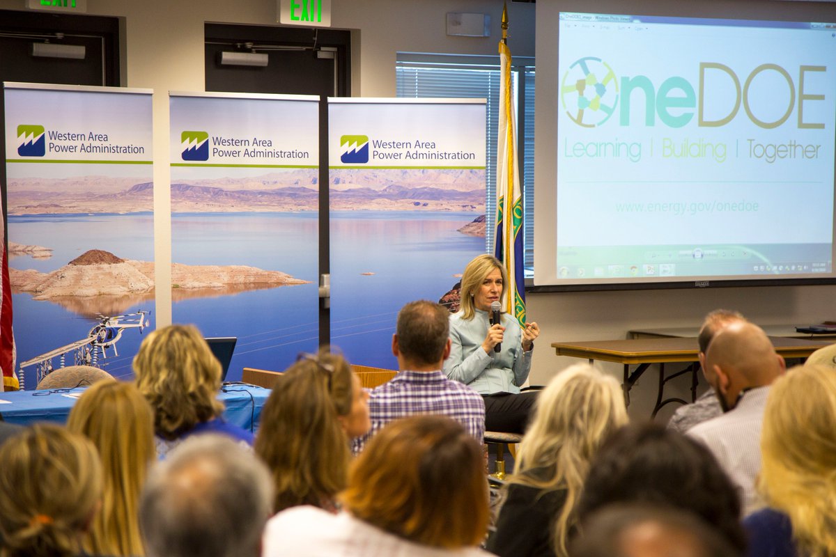 WesternAreaPowr's tweet photo. .@LSRTweets presents #OneDOE at HQ promoting inclusion &amp; diversity. Together with @energy we are building a more inclusive #energyfrontier https://t.co/5xZzVFwUpo