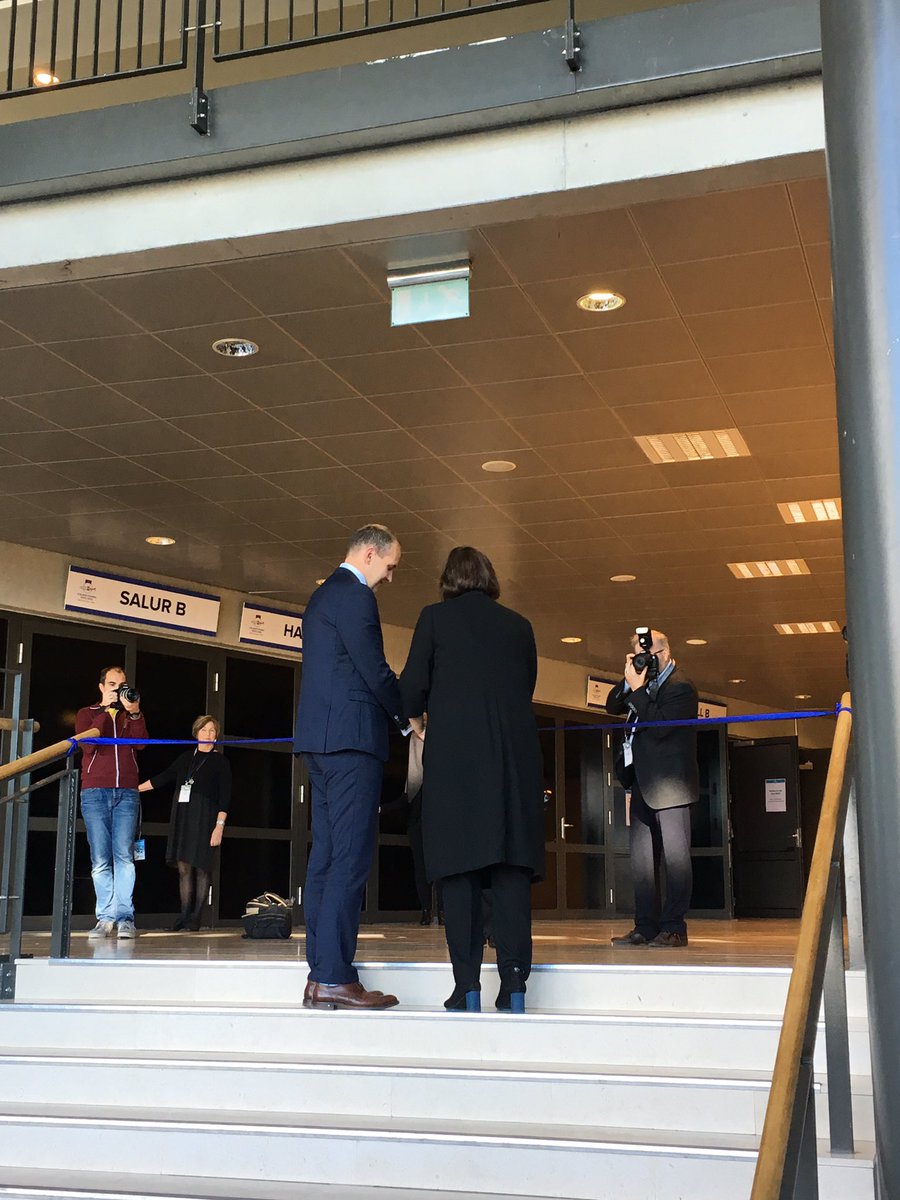 Opnaði sjávarútvegssýninguna í Laugardalshöll ásamt forsetahjónunum. Gífurleg gróska í nýsköpun í sjávú. hér á landi