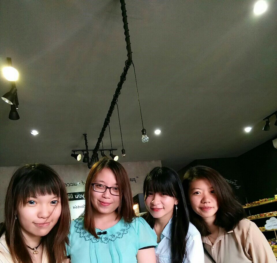 tenlyy07's tweet photo. @Makarizo_Energy  Terima Kasih makarizo.. udah merawat Mahkota kami.. #RambutkuEnergyku https://t.co/TDSeKZGkFI