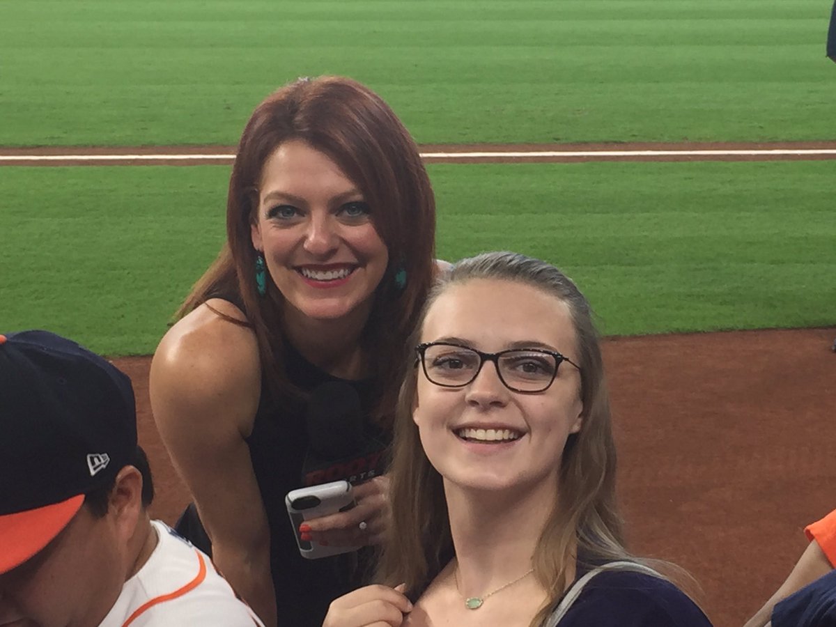 Pre game fun! Julia is awesome! #morefun #Astros <a href="/JuliaMorales/">Julia Morales</a>