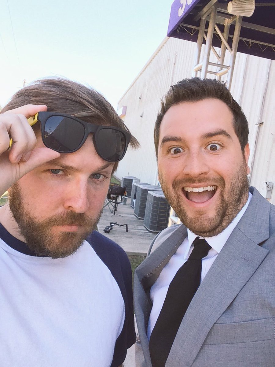 TheMilesLuna's tweet image. Two "classy" gentlemen.
