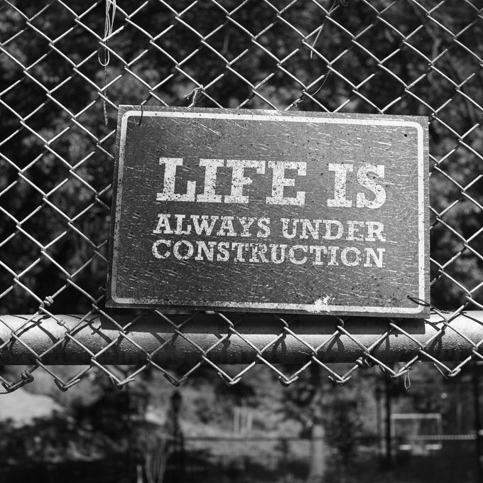 MANGO_Man's tweet photo. Life is always under construction.
#MANGOMan #MANGOInspiration #MANGOQuotes #quoteoftheday https://t.co/P58NyqhkMW