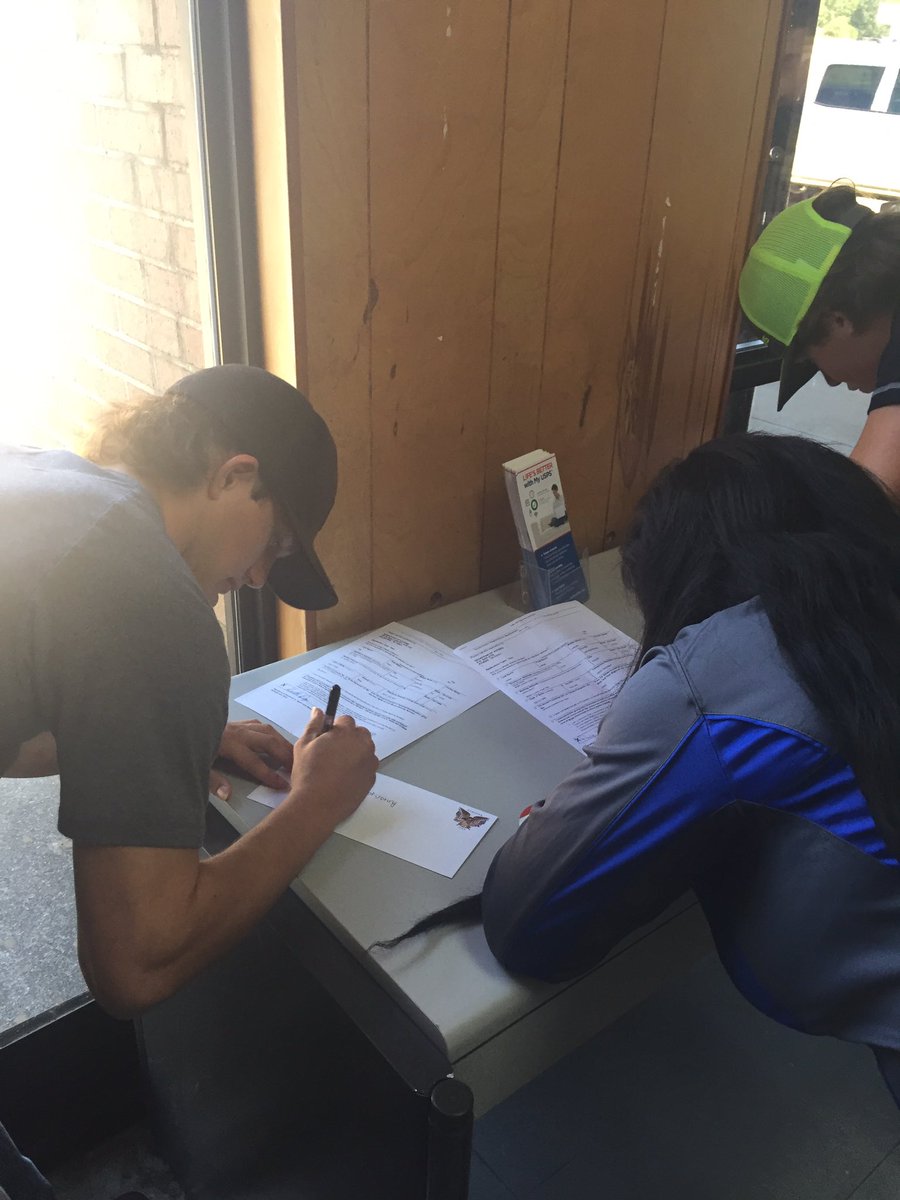 Frankston HS tweet media