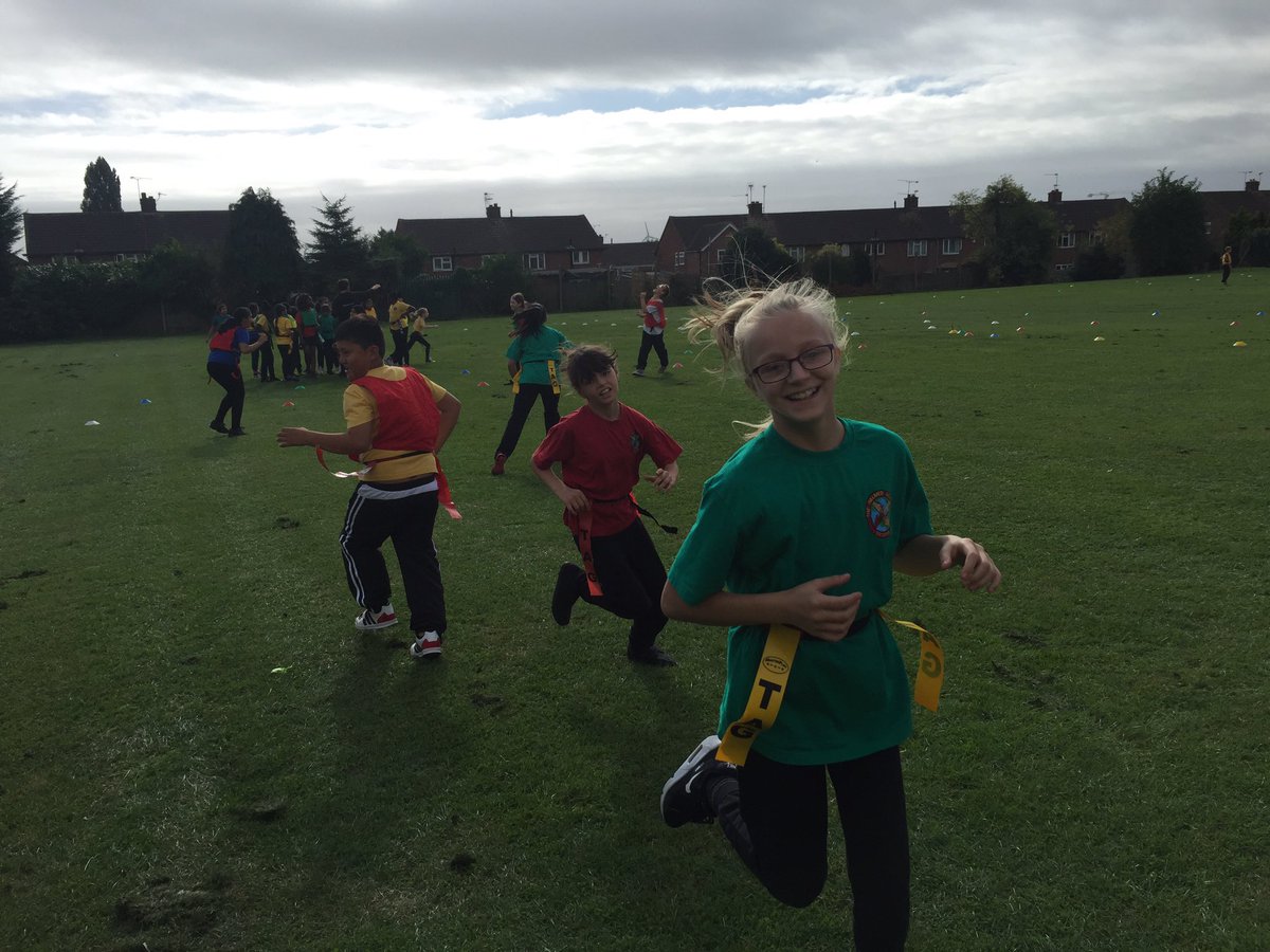 R2PalmerAcademy's tweet image. Yr 6 tag rugby lesson #tagrugby #gameplay #tagmeifyoucan