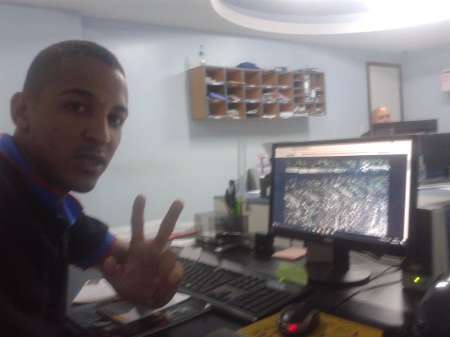 jrbaastoos's tweet photo. Trabalhando, mais acompanhando o Barça. O é dia de #NeyShow #liganoGE https://t.co/1PE3jDgd0T