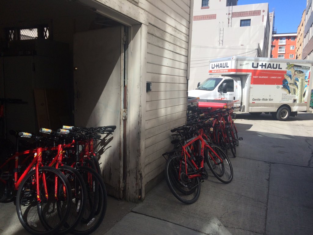januarymeg1's tweet photo. Delivering bikes to NACTO conference participants at UW and Beacon Hill light rail stations! #SEAbikes #pedalpower https://t.co/1w9AodmDKN