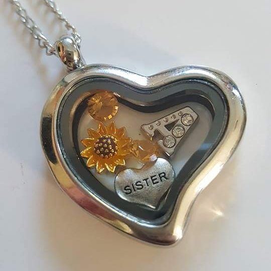 Floating_Charms's tweet image. 