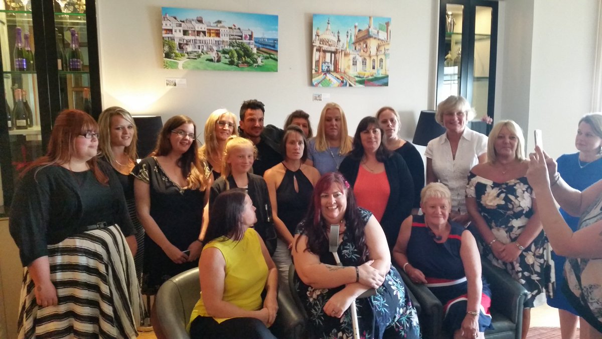 Hilary2's tweet photo. @MrPeterAndre @CR_UK Lovely afternoon at the Champions lunch in Brighton. #peterandrefund π https://t.co/lZoUCIa1lK