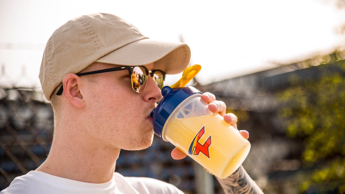 Teeqo's tweet photo. FREE FaZe 2.0 shaker cup when ordering any tub!!! Also, use code 'FAZE' for 30% off!!! 

https://t.co/kJpJ7mPnry https://t.co/MfsknGGEkQ