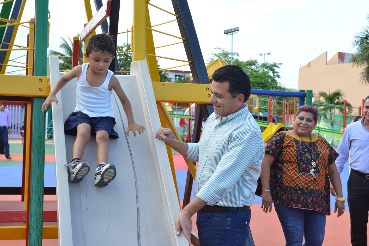 FredyMarrufo's tweet photo. El Parque Integral La Selva del @DIF_Czm fue rehabilitado para el mejor uso y disfrute de las familias de nuestro municipio. https://t.co/oR3XogWyt0