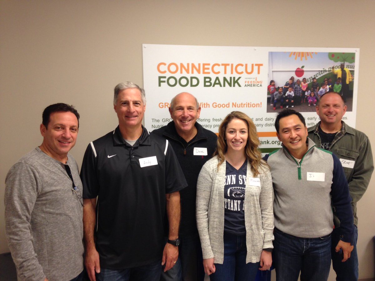 CTFoodshare's tweet photo. Today's energetic @GSKUS group packed 9,000 lbs. of frozen meat that will be distributed to our network of #CT programs. #warehousewednesday https://t.co/Ap6oJO9DH0