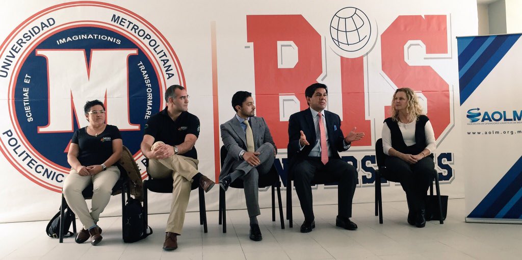 upmpbis's tweet photo. En este momento, la Presentación de la Asociación de Operadores Logísticos de #México Nos acompaña #Seglo Logistics https://t.co/v9yE13BHxQ