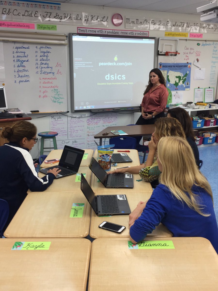 gr8ful2teach's tweet photo. Thanks for the best kind of PD! 4th grade ready to apply Peardeck in an infinite number of ways! #GSlearning #TeamFab4 https://t.co/qr1LmmUDRF