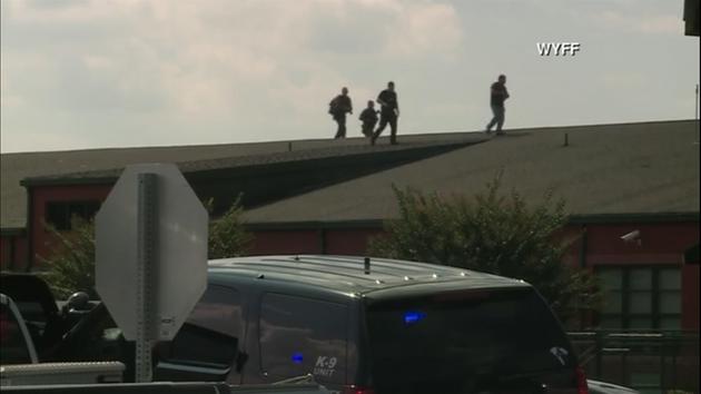 2 students, teacher wounded in South Carolina school shooting; Teen in custody