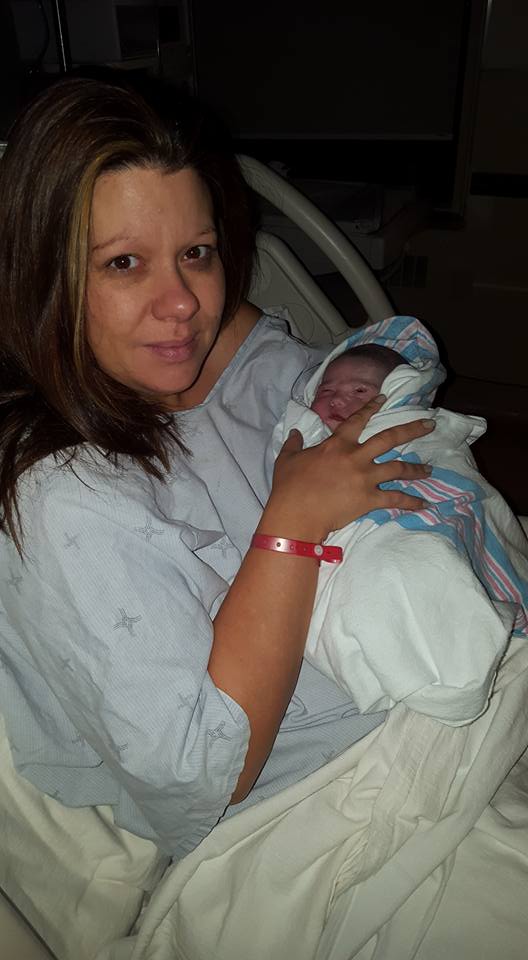 Jackie_Lebert's tweet photo. Surro Baby #4! Thank YOU @CSOJoanne &amp; @LMRobyn :) Another family created. Another dream achieved #CanadianSurrogacy #CSOSurrogate #surrogacy https://t.co/YMNvztrI9V