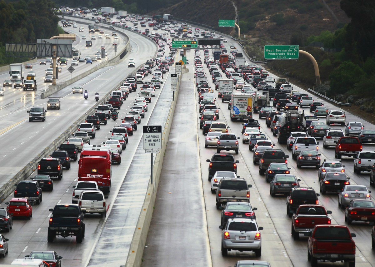 RebuildSoCal's tweet photo. " Inadequate transportation systems increase costs for maintenance, fuel &amp; safety https://t.co/Q1SS1peMAi #SoCalWorks" https://t.co/YYAYbcBM83