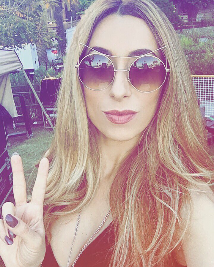 DJAylaSimone's tweet photo. Almost ready for Catalina Island again! Playing at Bucaneer Days Friday & Saturday ☠⚓️ #yarrrrrrr #bucaneerdays #catalina #twoharbors https://t.co/nQOfIZiIww