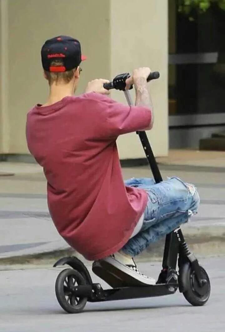 motivonory's tweet photo. Entrando no Twitter// sendo ignorada pelo Arthur @arthurnory https://t.co/QxmMDWNgv1