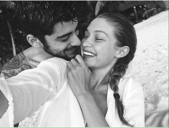 3relation's tweet photo. 😍😭 https://t.co/AYLSQ2h35n