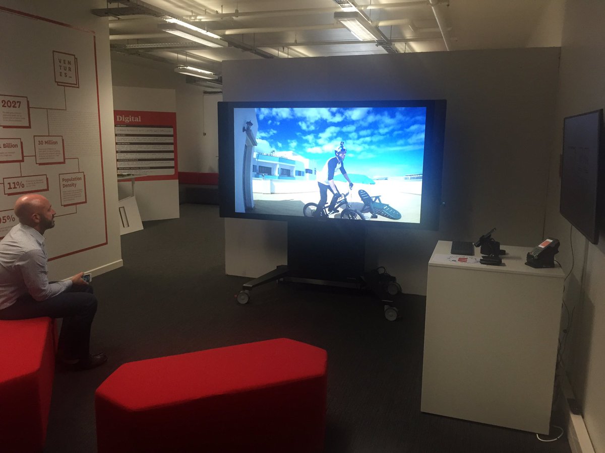 lewisbill's tweet photo. Surface hub display is next level https://t.co/OTU9Uw55fe