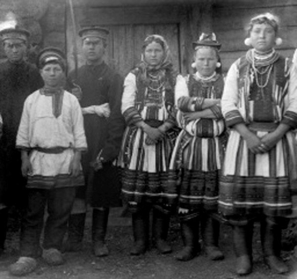 центр национальной культуры села старая теризморга. истории мордовских сел. крестьяне эрзя нижегородской губернии. истории мордовских сел. культурный центр с селе старая теризморга в мордовии.