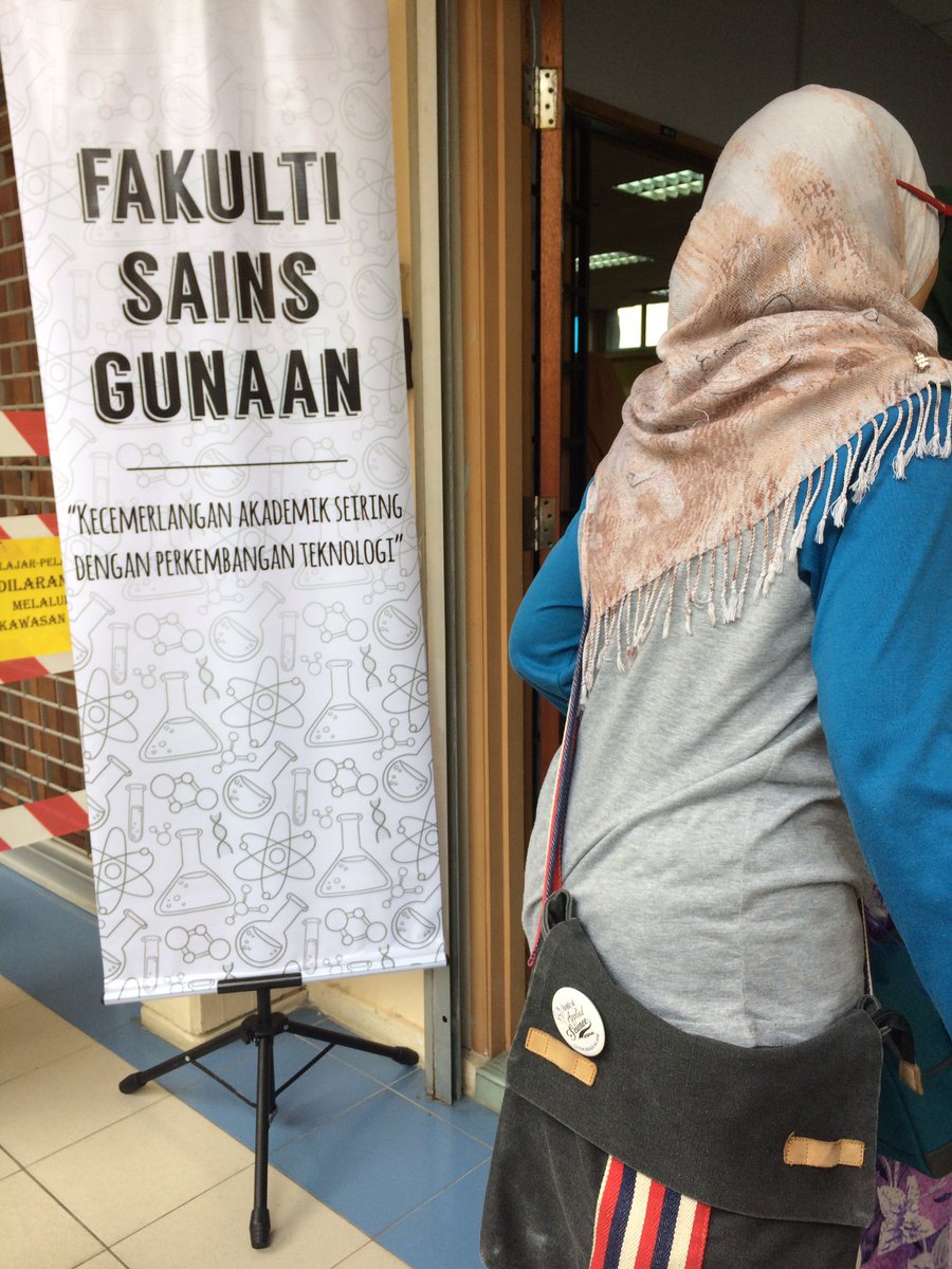 asyrafaafiq's tweet photo. Ayuh mengundi 😂 #PERTEMA #prosespembuanganundi https://t.co/FcXR3OQ6kN