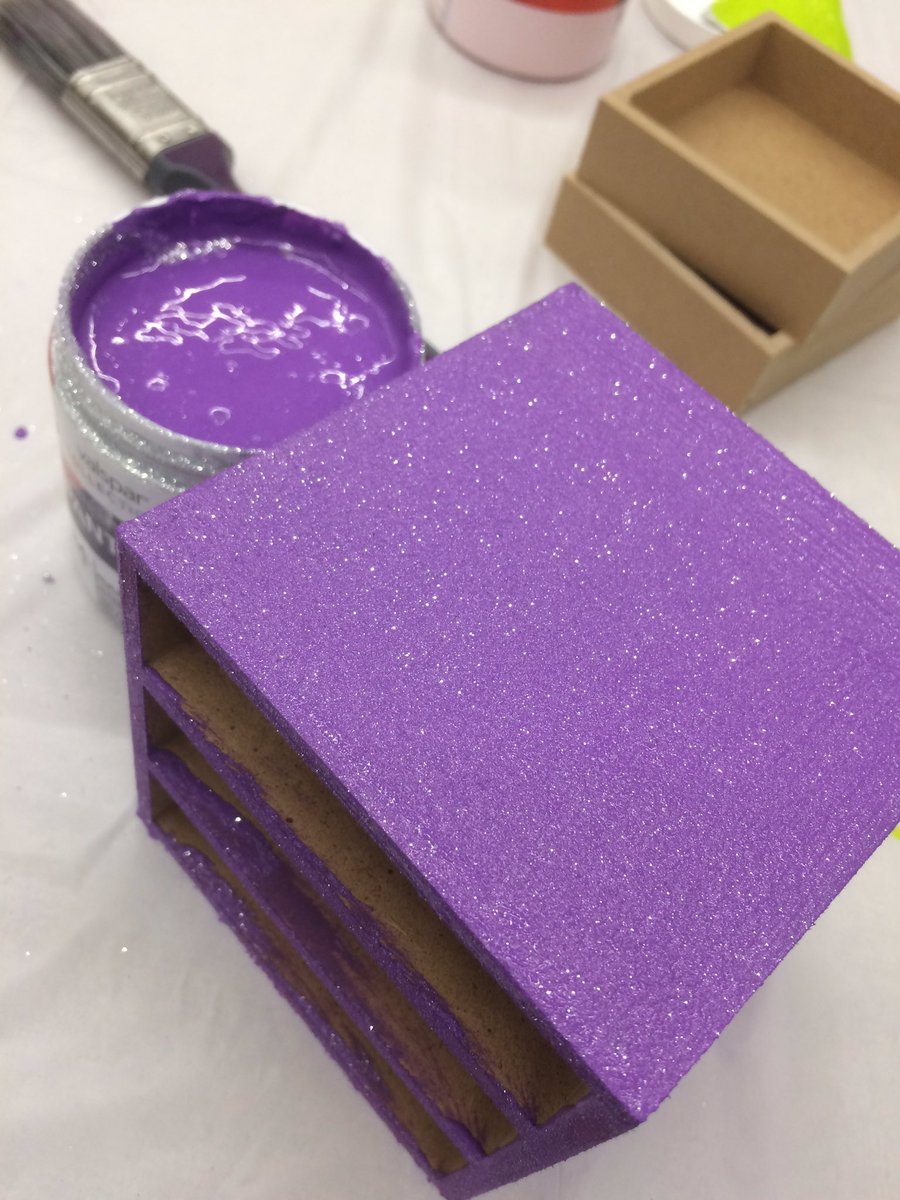 Squidgeandme's tweet photo. The ideas are now flowing, thanks @ValsparPaintUK for a lovely evening. @maxandmummyblog https://t.co/IVkKNfwSFL