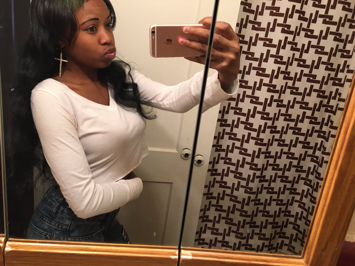 cutiefacezakia's tweet photo. https://t.co/T8n2cYqXBh