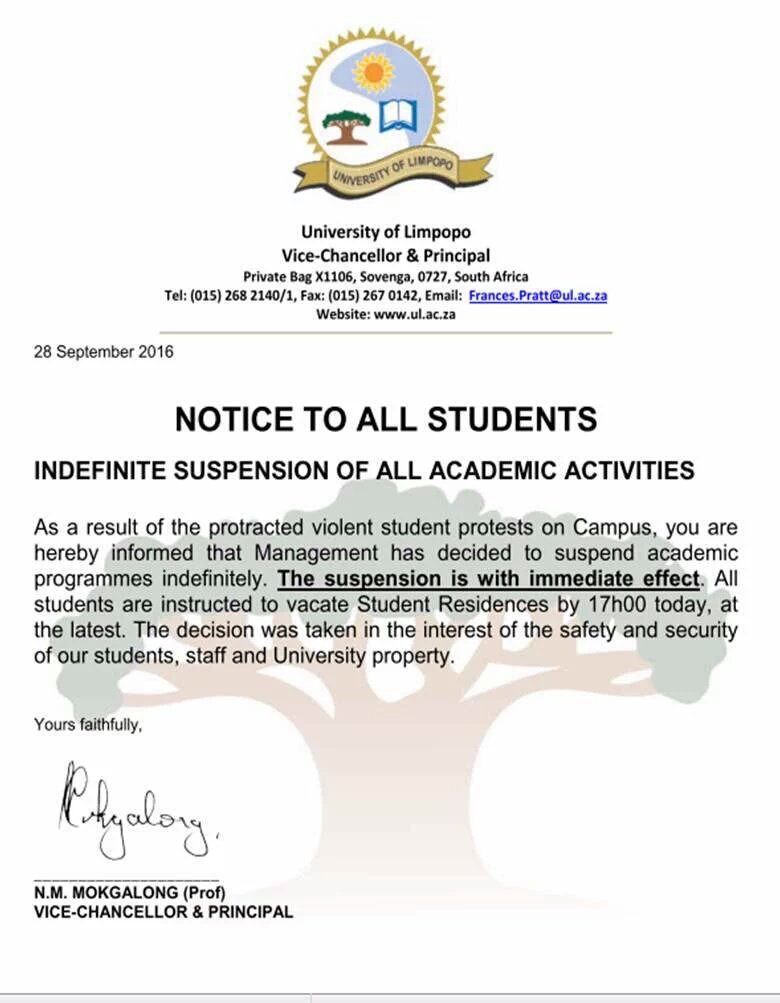 i_am_2toe's tweet photo. Shit just got real yoh!!! Wat about international students??? #Fees2017 https://t.co/BDGa2hioYt