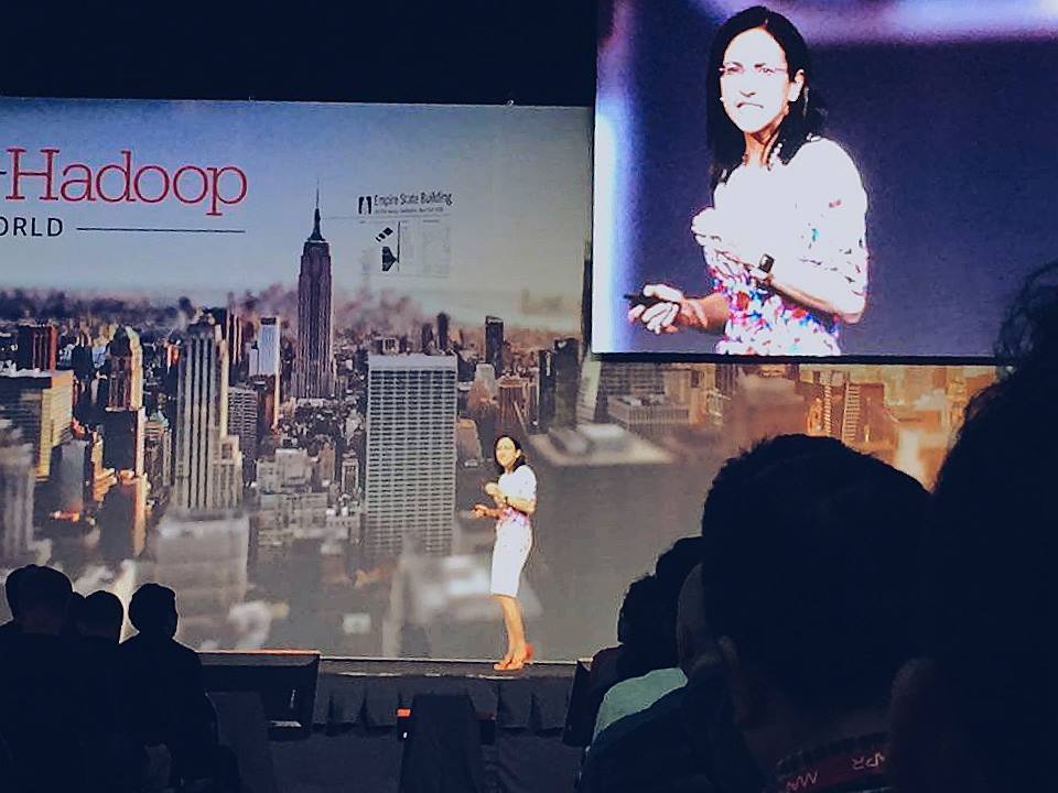 hekima_br's tweet photo. A surpresa positiva do dia na #StrataHadoop – 4 super mulheres como Keynote Speakers! #WomenInTech #HekimaInNY https://t.co/lcObWeAIHE